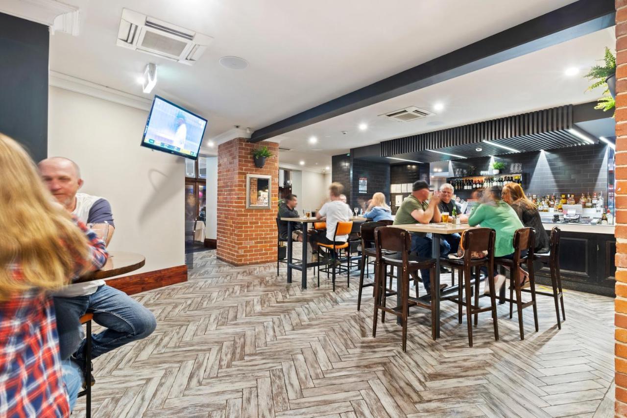 Hotel Queanbeyan Canberra Экстерьер фото