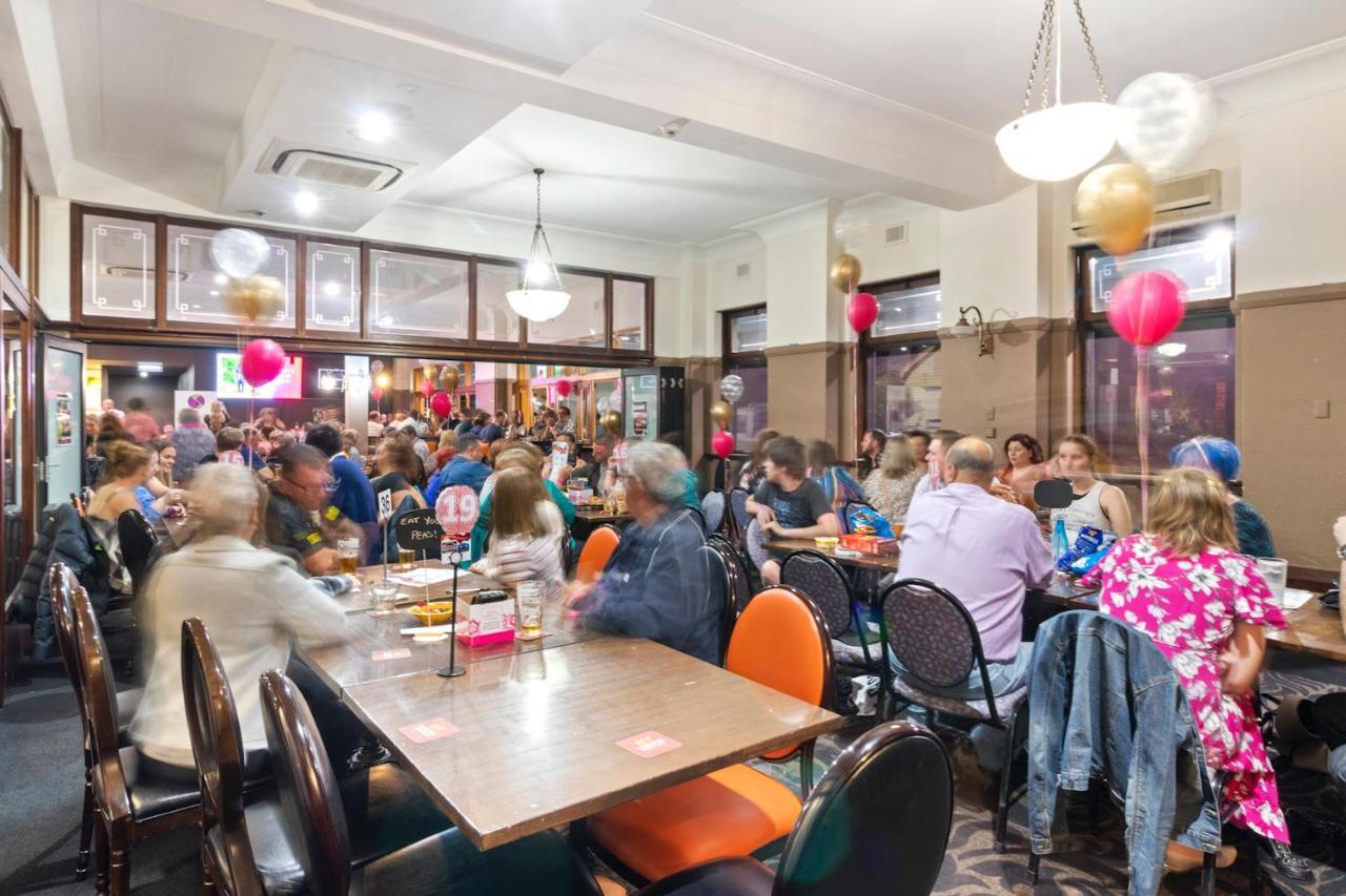 Hotel Queanbeyan Canberra Экстерьер фото
