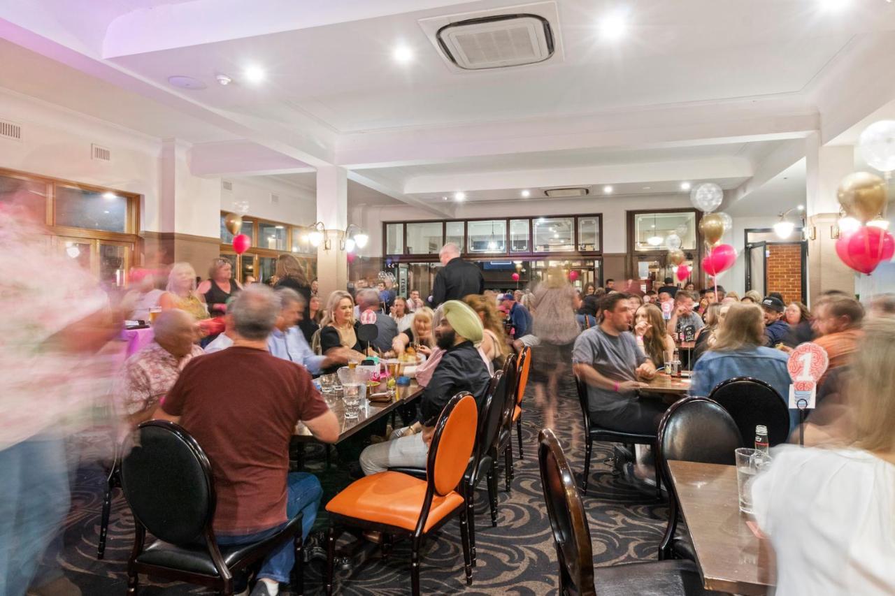 Hotel Queanbeyan Canberra Экстерьер фото