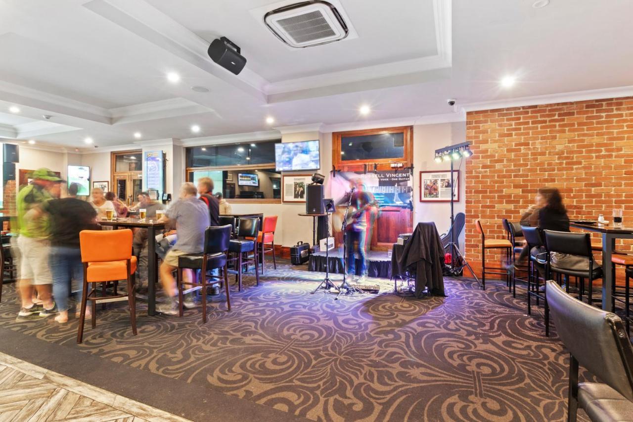 Hotel Queanbeyan Canberra Экстерьер фото