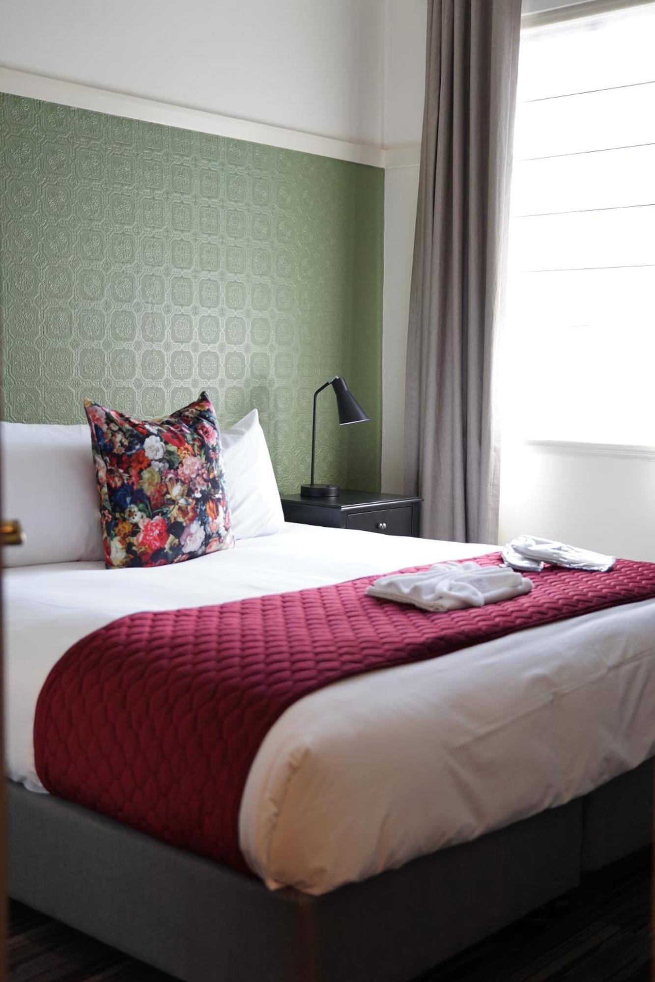 Hotel Queanbeyan Canberra Экстерьер фото
